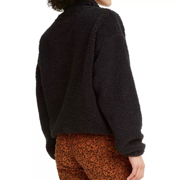 Levi’s black Sherpa pullover - Picture 2 of 4